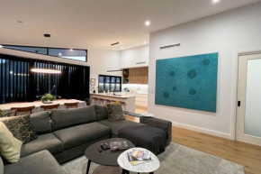 Resort Style CBD - Luxury, Pool, Ice Bath